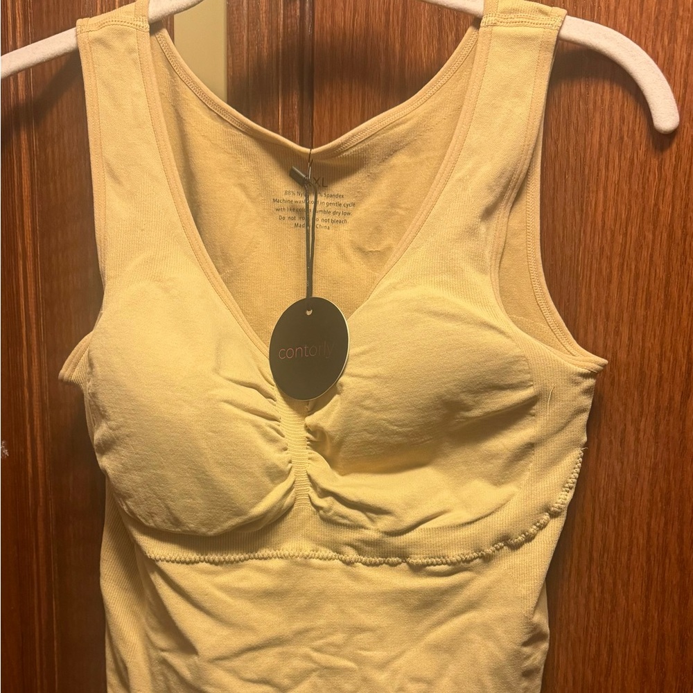 - - Woman’s Ocean NWT Shaping tank XXL